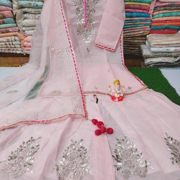 Pure chanderi ghaghra - Picture 2 of 5